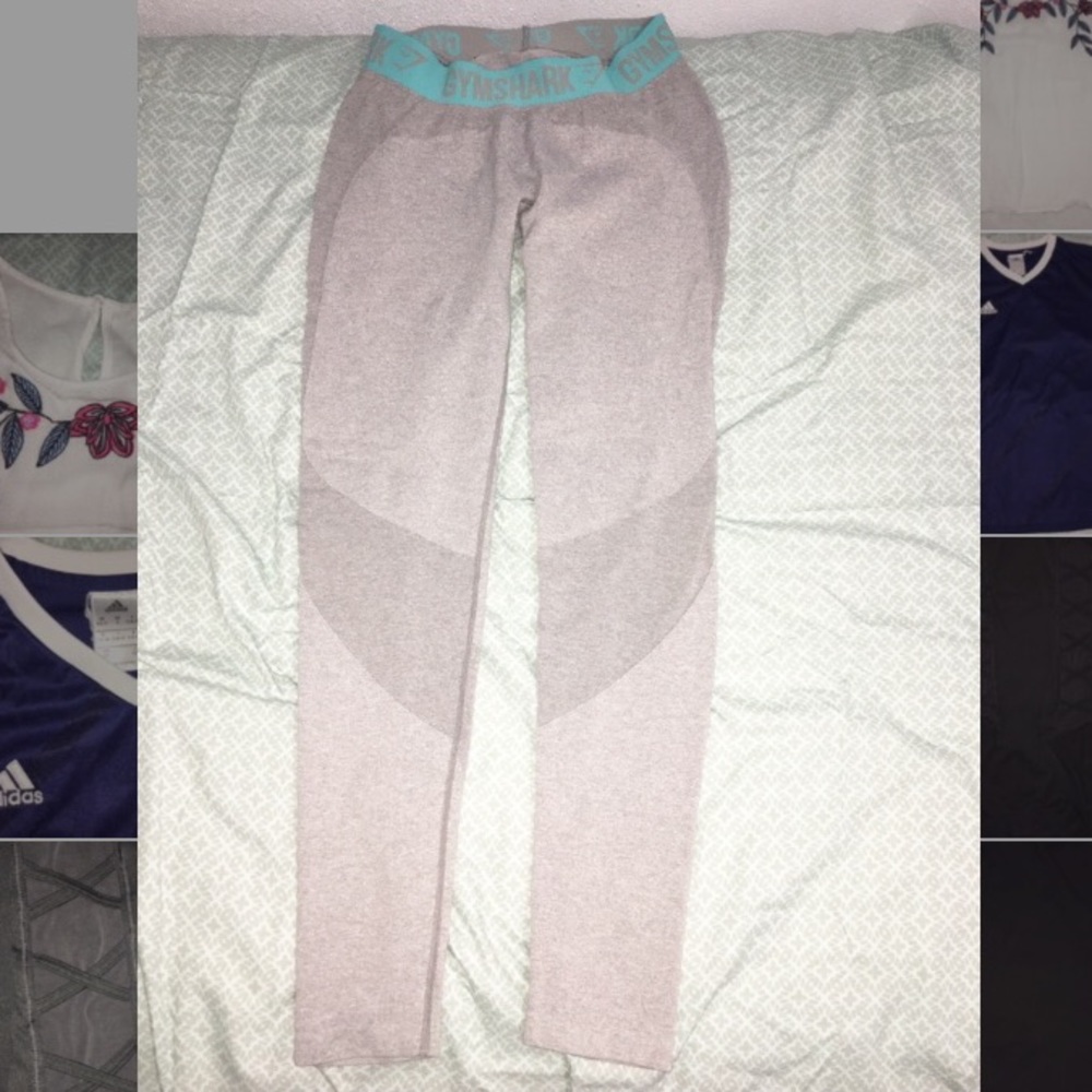 Gym Shark flex leggings in grey/teal. Size medium.